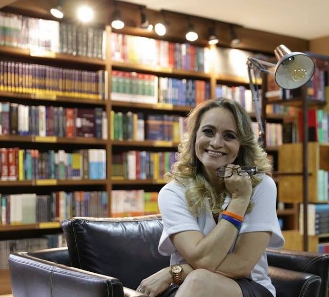 UMA VIAGEM A FELICIDADE